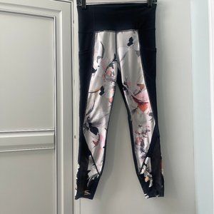 Athleta High Rise Capri Leggings, S, Black and Floral Print, Mesh Detail